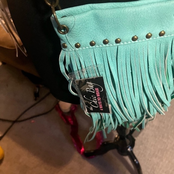 NWT leather purse small fringes and chain strap that’s removable - Picture 5 of 8